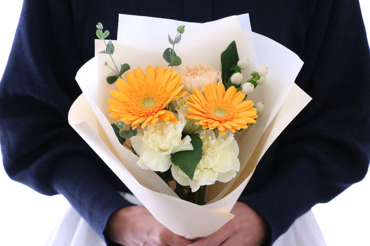 黄色・オレンジ色の花束 3,000円
