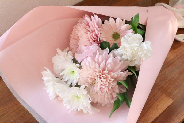 【供花】白色・ピンク色のお供え花束 3,000円
