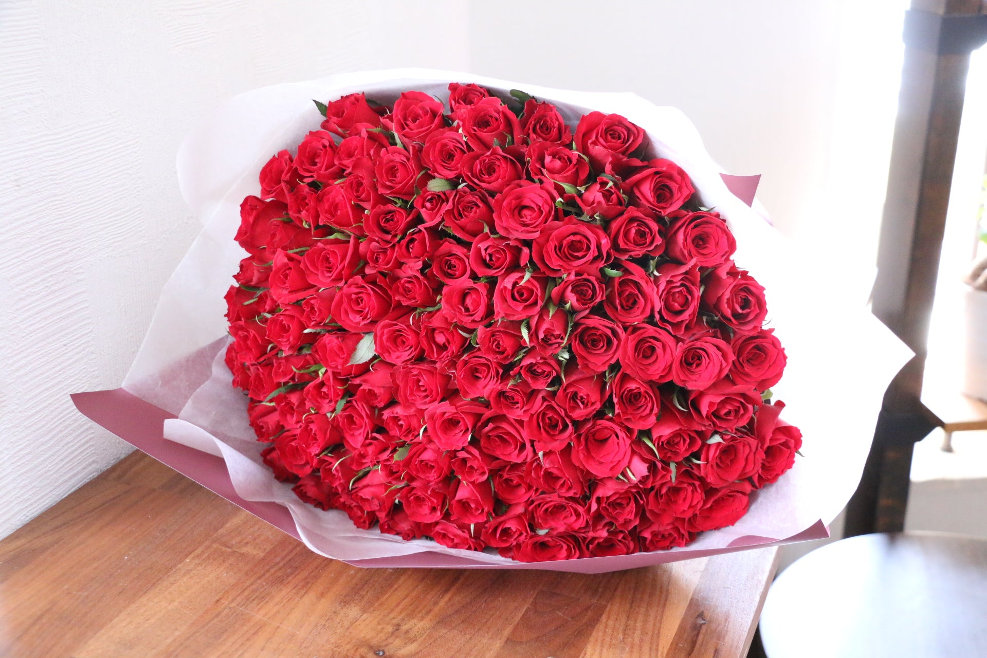 プロポーズ】108本のバラの花束-結婚して下さい – 花・花束の通販