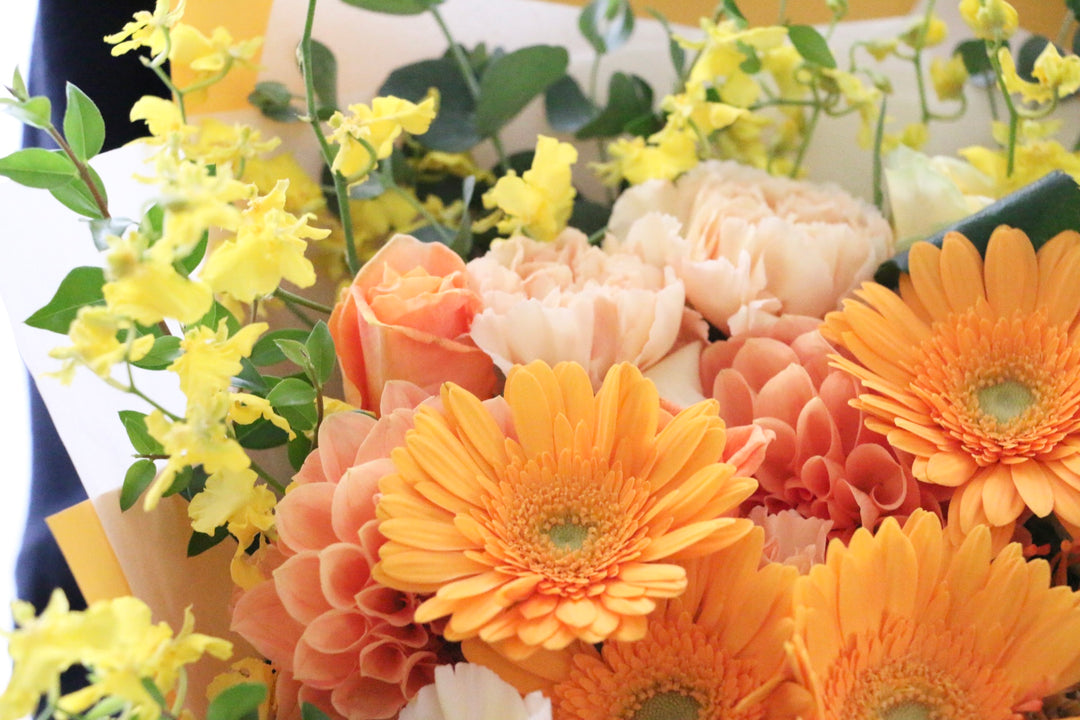 黄色・オレンジ色の花束 12,000円