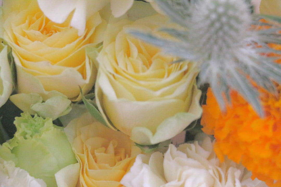 黄色バラ入りの花束 Lサイズ 10,000円