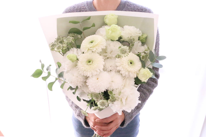 【供花】白色・グリーンのお供え花束 8,000円