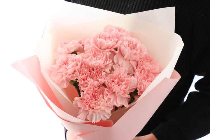 ピンクのカーネーションの花束（12本）-私の妻になってください