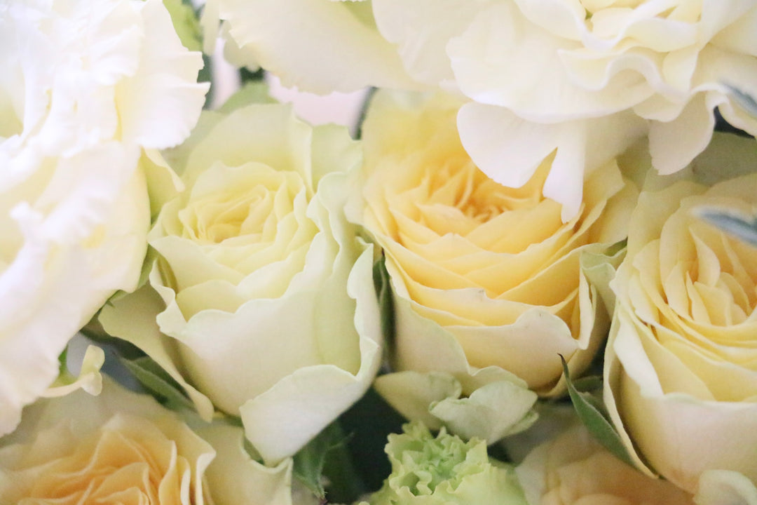 黄色バラ入りの花束 Lサイズ 10,000円