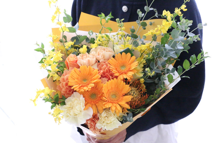 黄色・オレンジ色の花束 12,000円