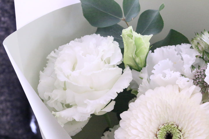 【供花】白色・グリーンのお供え花束 3,000円