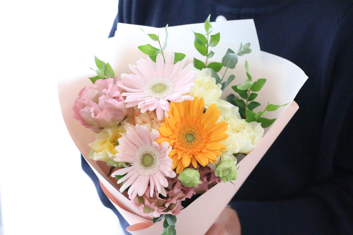 ピンク・黄色の花束  4,000円