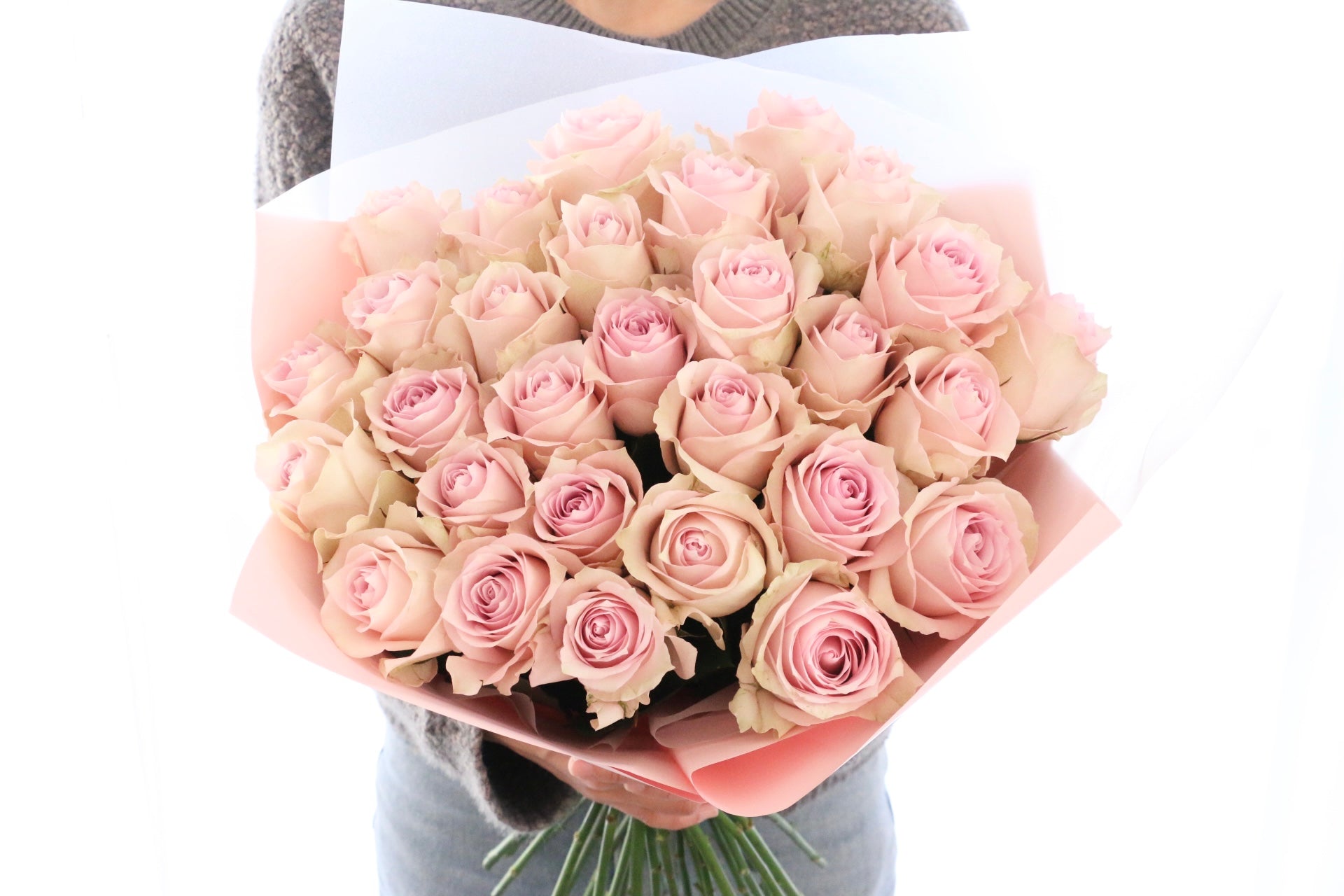 大きめ/ベージュとローズピンクの上品なバラのラグ　No.699 29本のピンク色のバラの花束-永遠に愛してる – 花・花束の通販サイト