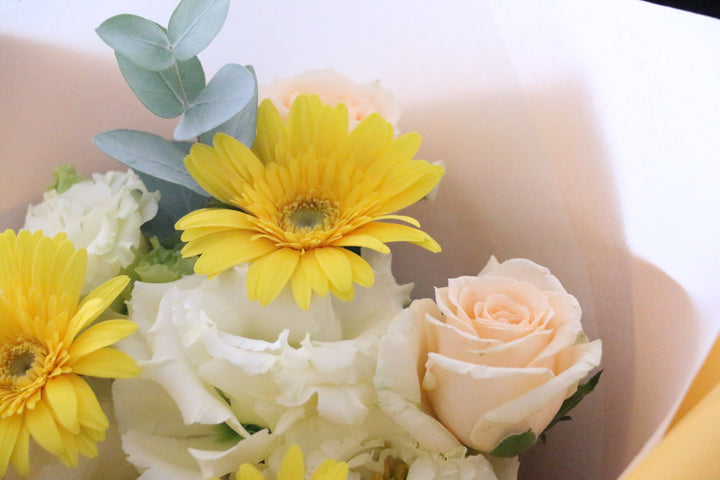 黄色ガーベラ入りの花束 Sサイズ 3,000円