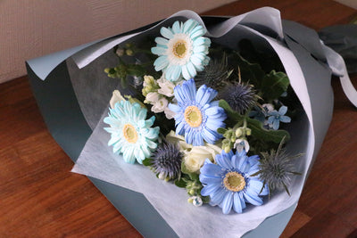 水色・青・白の花束 5,000円