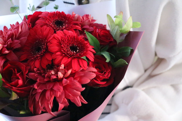 赤色の花束 6,000円