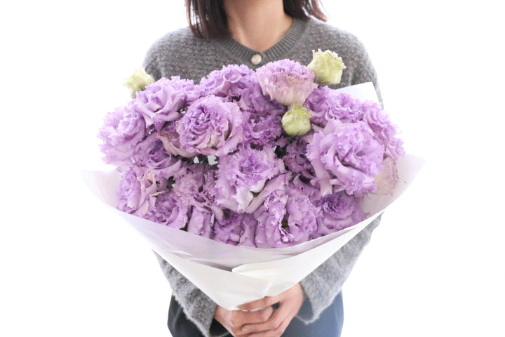 紫色のトルコキキョウの花束（6本）