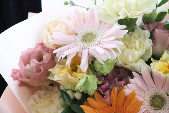 ピンク・黄色の花束  7,000円