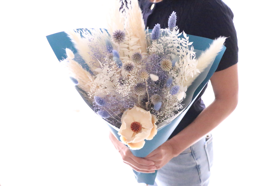 青系のドライフラワーの花束 Lサイズ　8,000円