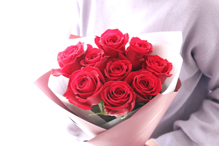 9本の赤いバラの花束-いつまでも一緒にいてください
