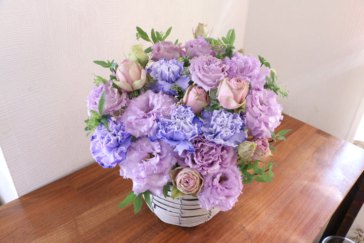 紫色のアレンジメント　9,000円