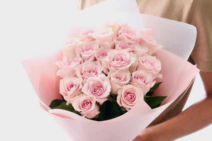 ピンク色バラの花束（20本）-真心あるのみ