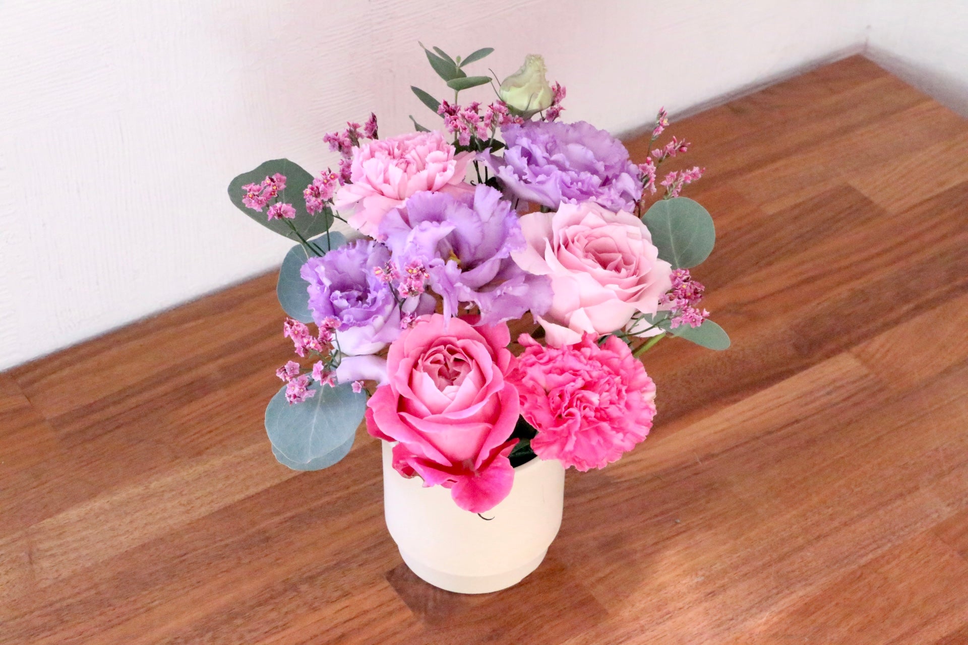 ピンク紫の造花アレンジメント 紫・ピンクのアレンジメント 4,000円 – 花・花束の通販サイト｜HanaTaku