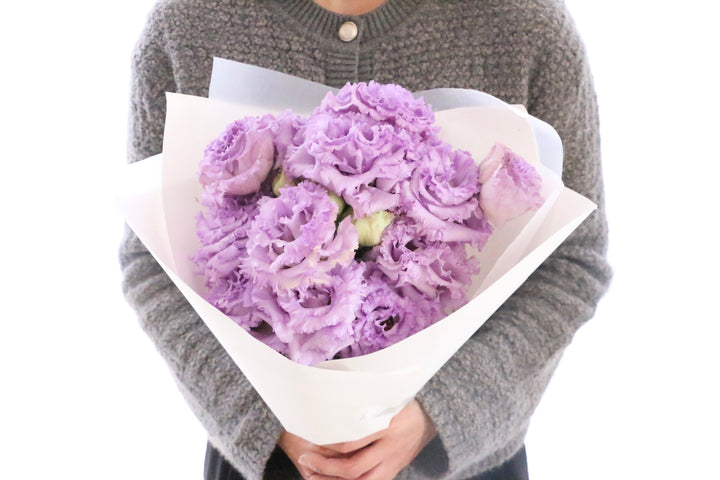 紫色のトルコキキョウの花束（3本）