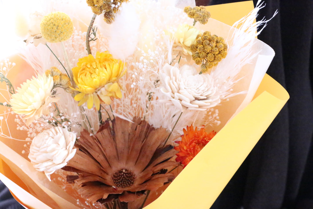 黄色のドライフラワーの花束 Sサイズ　3,000円