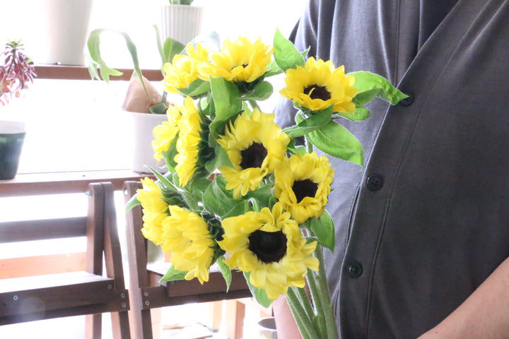 黄色のひまわりの花束（10本）