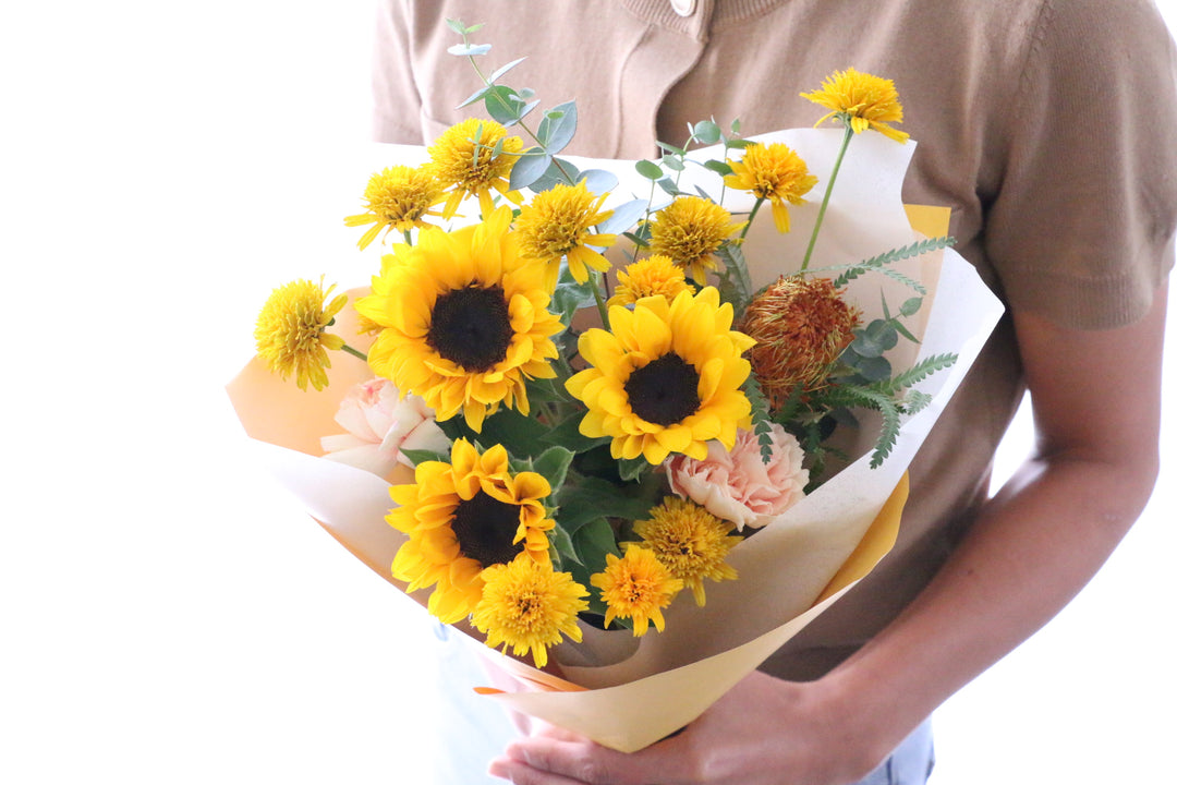 ひまわり入りの花束 3,000円