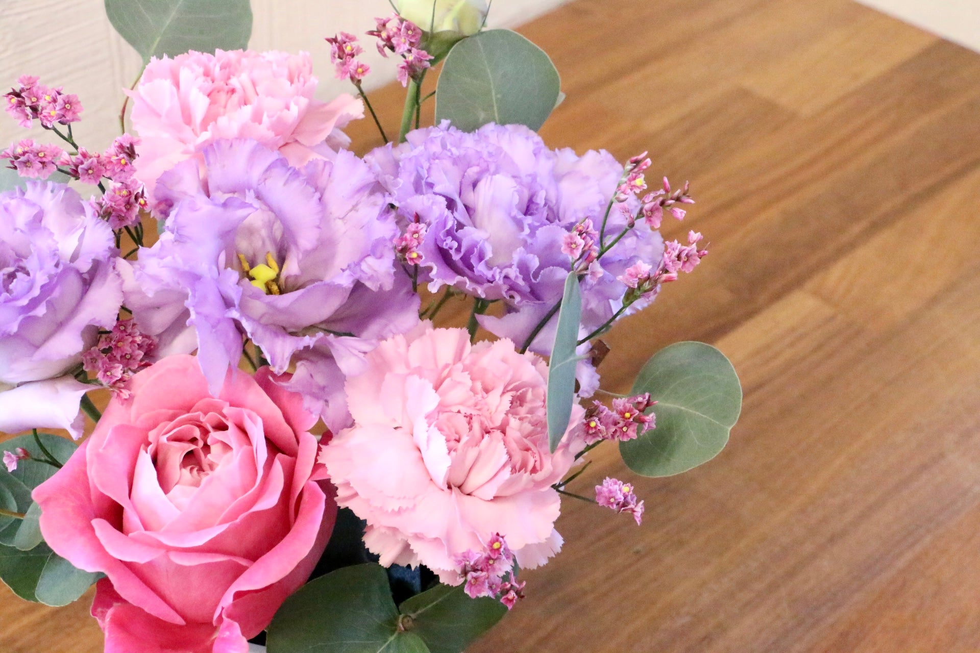 紫・ピンクのアレンジメント 3,000円 – 花・花束の通販サイト｜HanaTaku