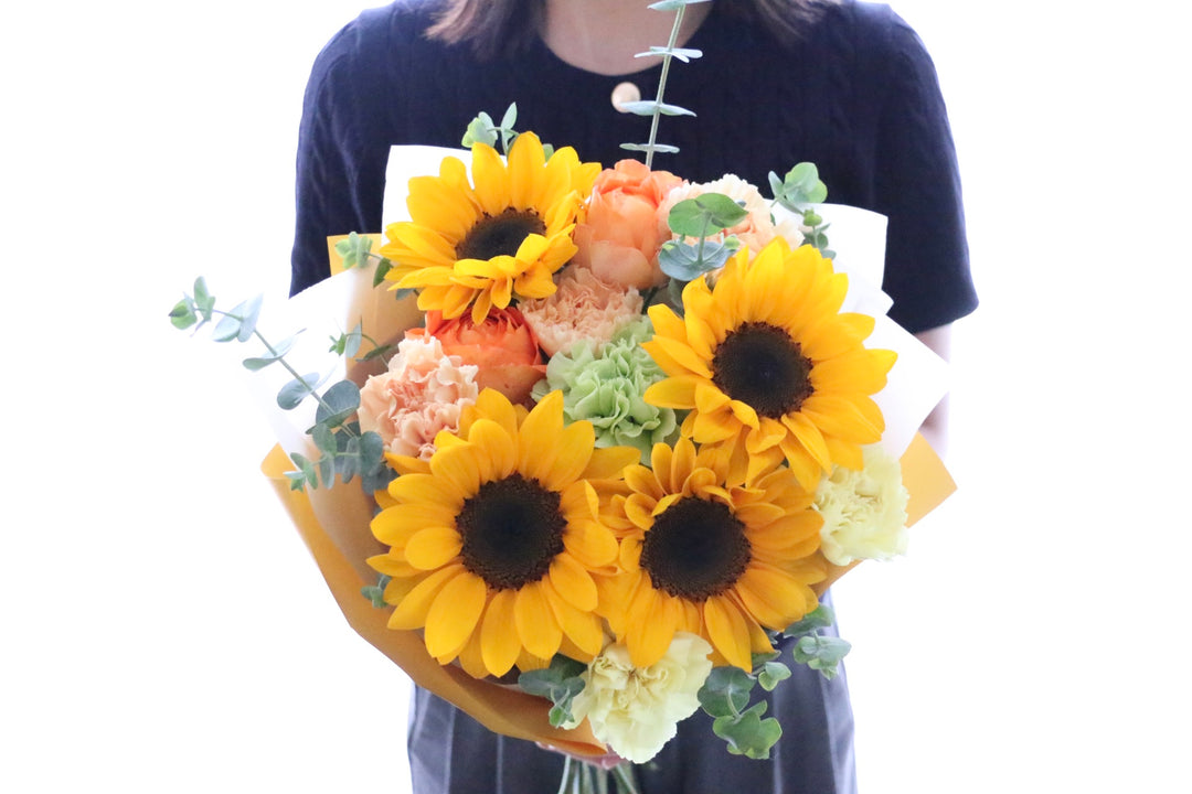 ひまわり入りの花束 6,000円