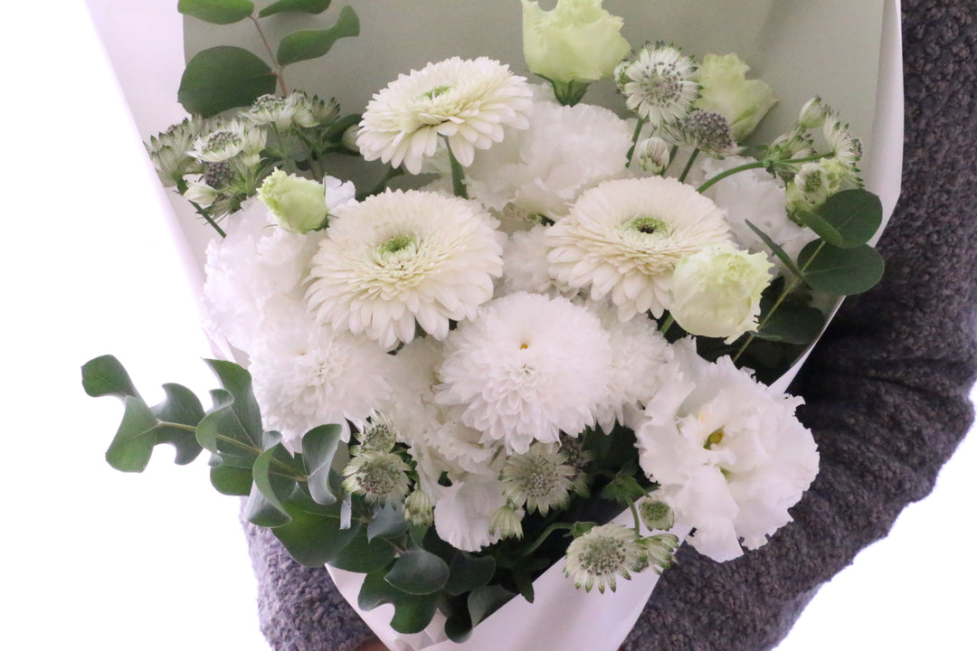 【供花】白色・グリーンのお供え花束 7,000円