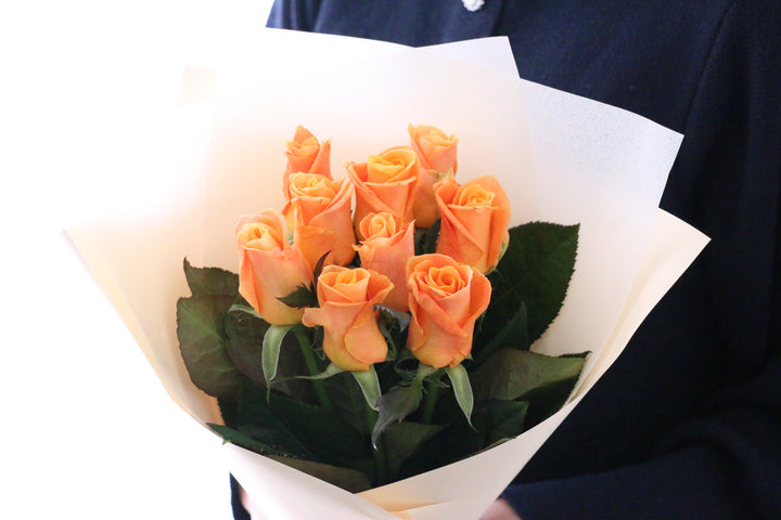 オレンジ色バラの花束（9本）-いつまでも一緒にいてください