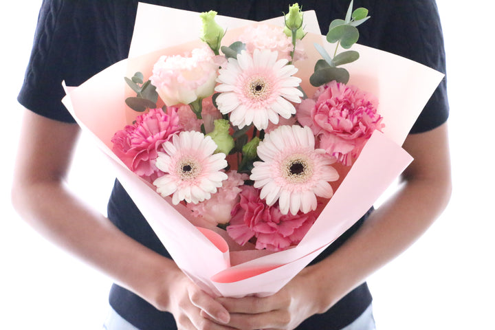 ピンクガーベラ入りの花束 Mサイズ 4,000円