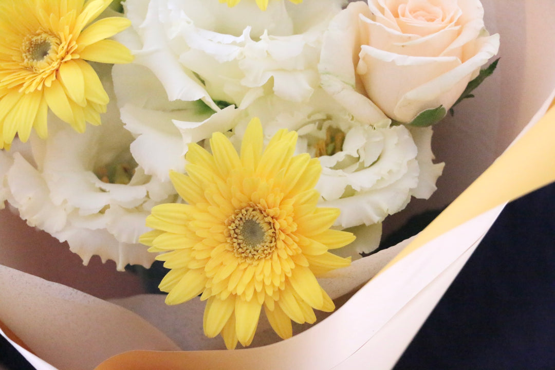 黄色ガーベラ入りの花束 Sサイズ 3,000円
