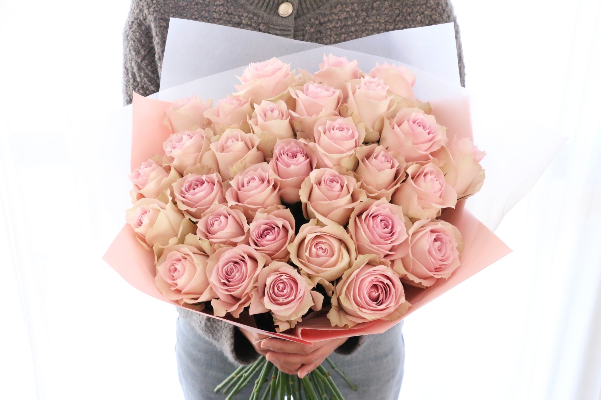 30本のピンク色のバラの花束-あなたとのご縁を大切にしたい – 花・花束