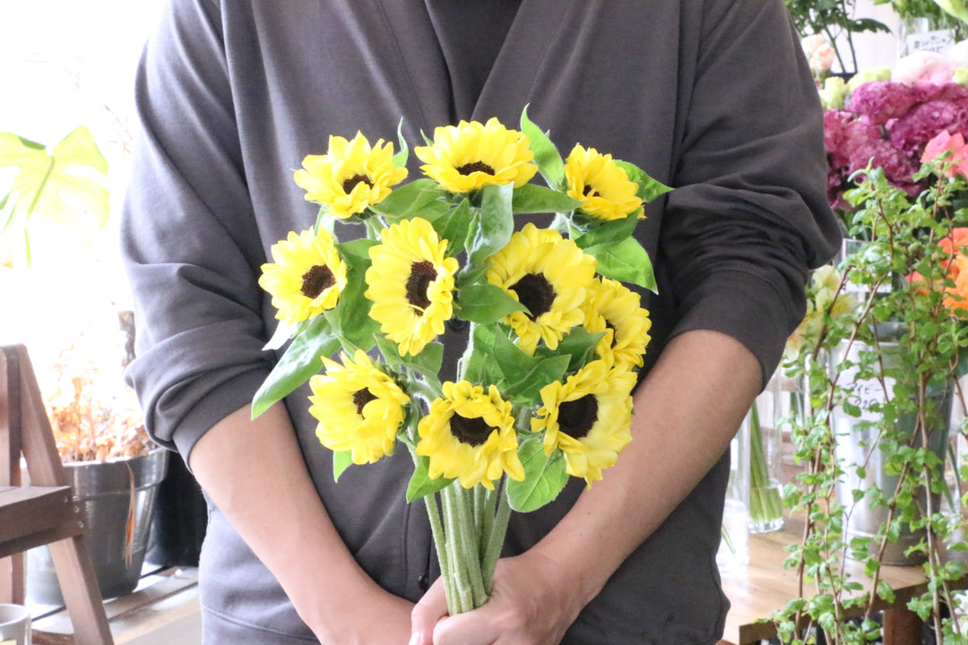 黄色のひまわりの花束（10本）