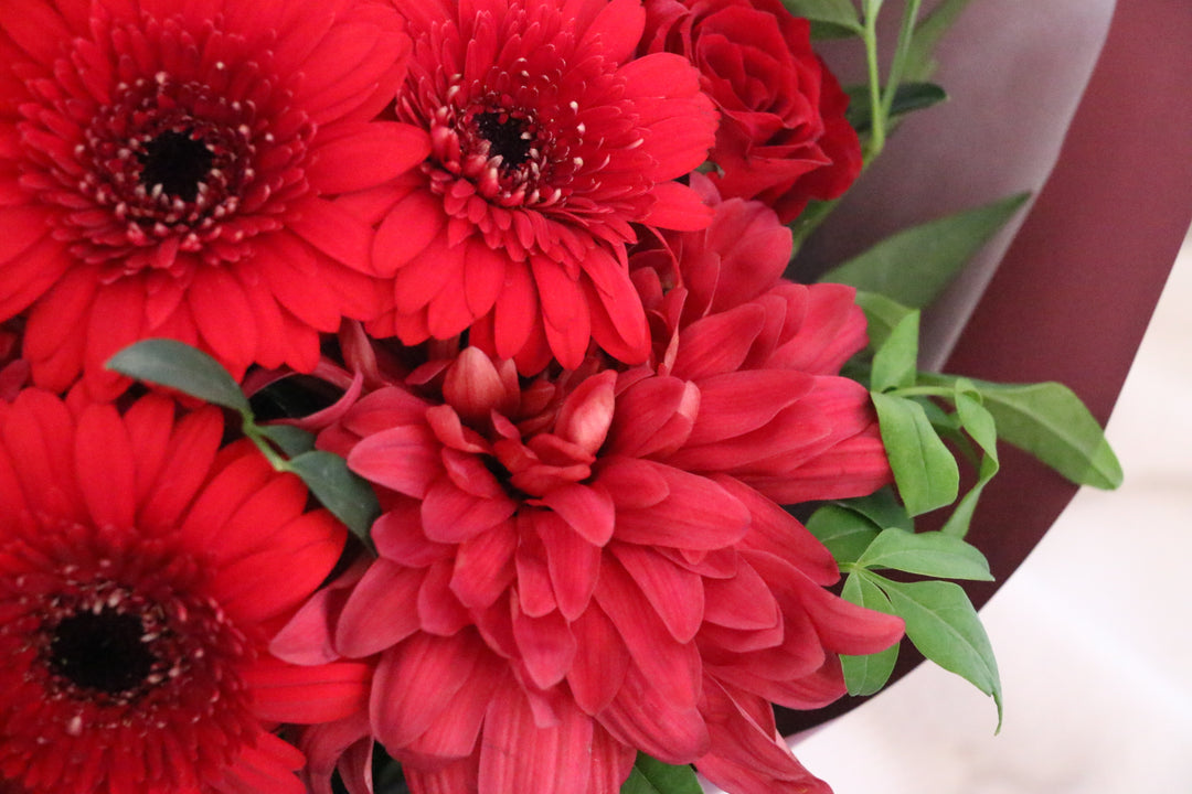 赤色の花束 5,000円