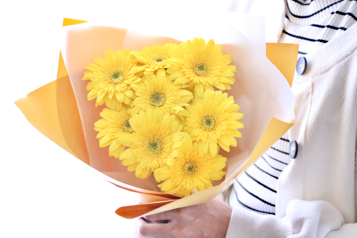 黄色のガーベラの花束（8本）-あなたの思いやりに感謝します