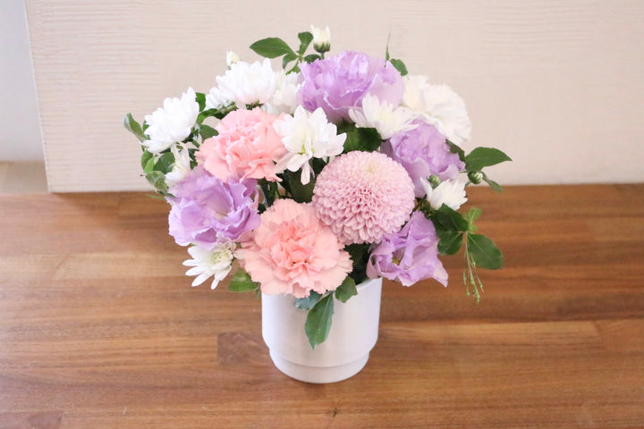 【供花】白色・ピンク色・紫色のお供えアレンジメント 4,000円