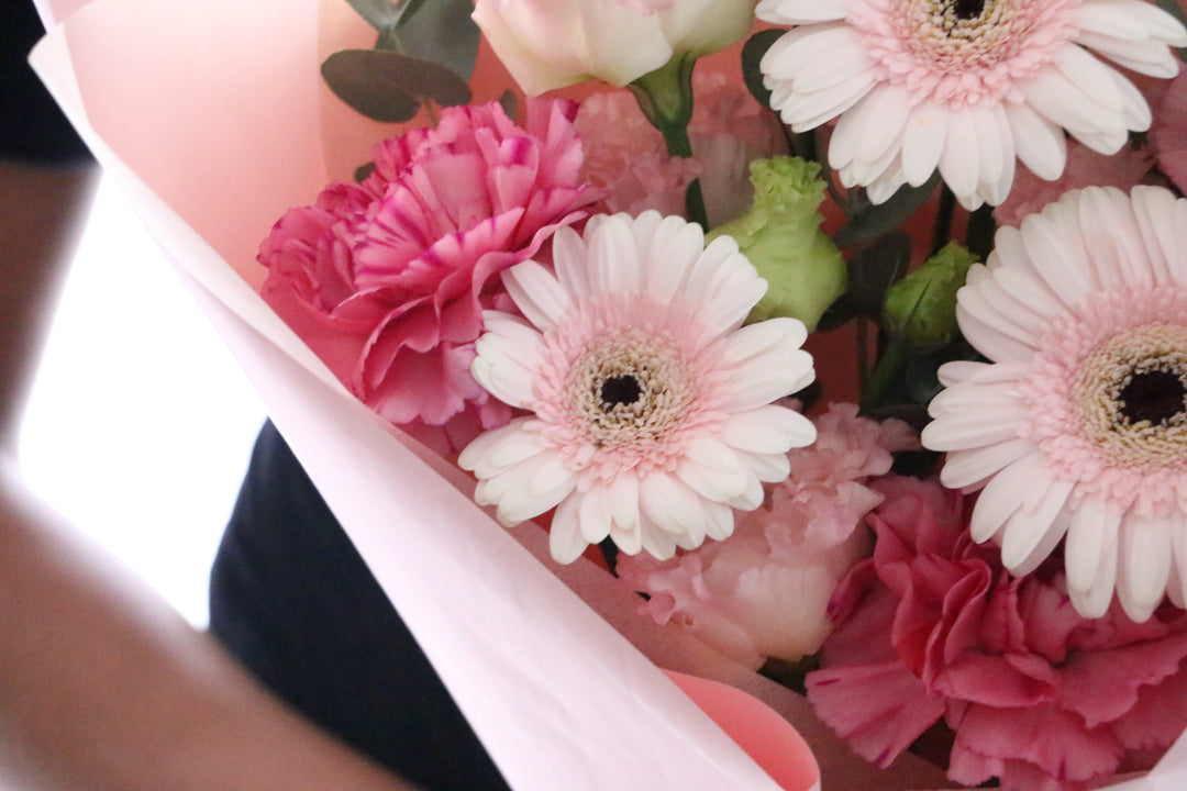 ピンクガーベラ入りの花束 Mサイズ 4,000円
