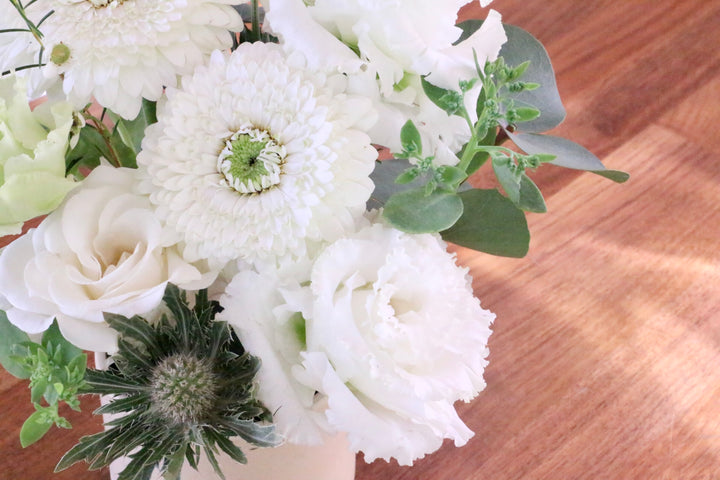 白・グリーンのアレンジメント 4,000円