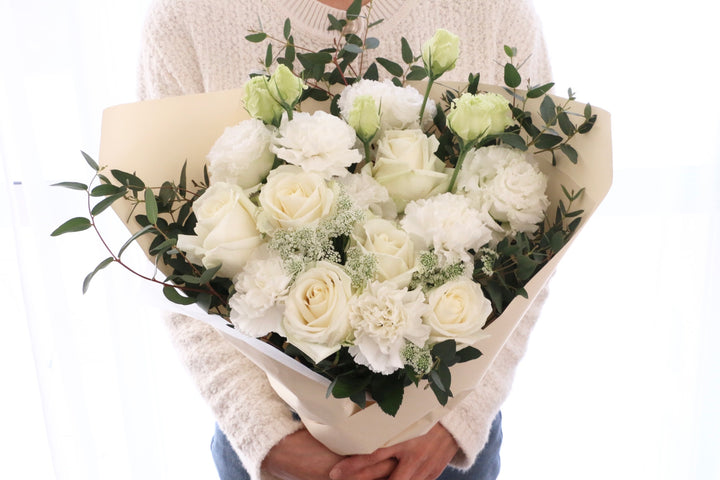 白・グリーンの花束 10,000円