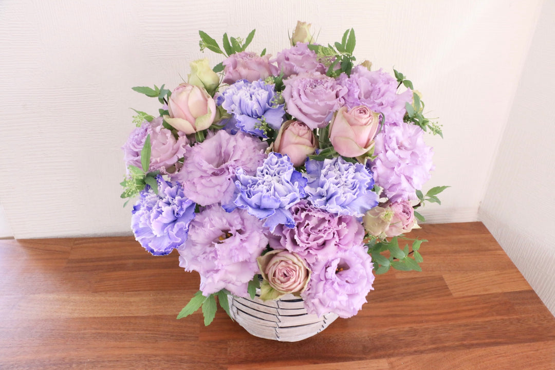 紫色のアレンジメント　9,000円