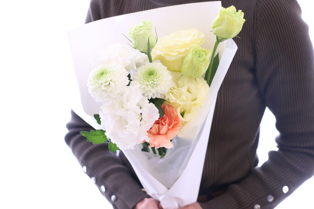 【供花】白色・黄色・オレンジ色のお供え花束 3,000円