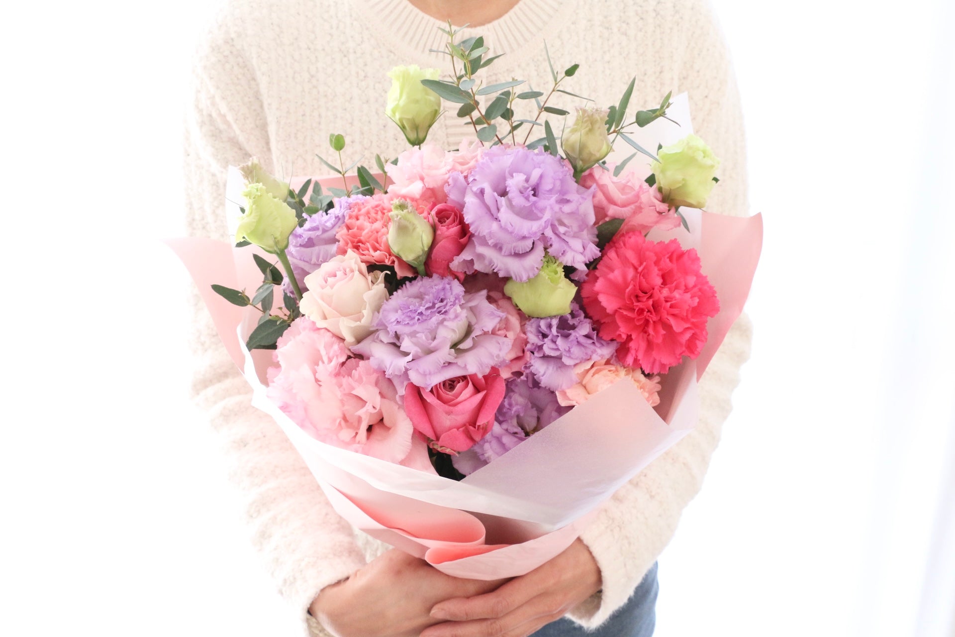 紫・ピンクの花束 7,000円 – 花・花束の通販サイト｜HanaTaku