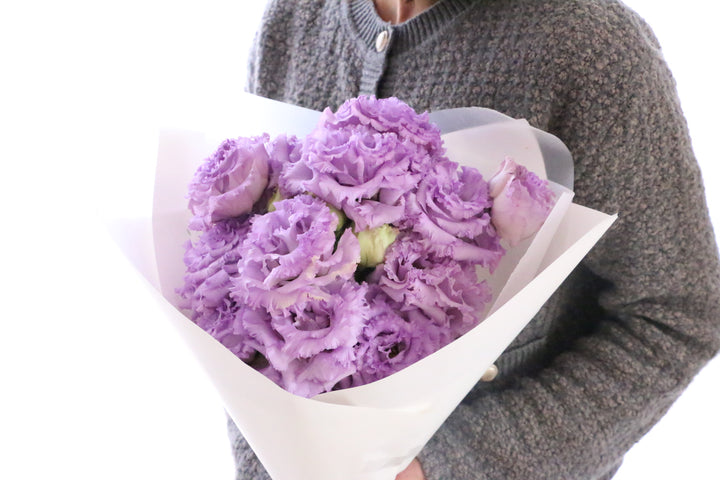 紫色のトルコキキョウの花束（3本）