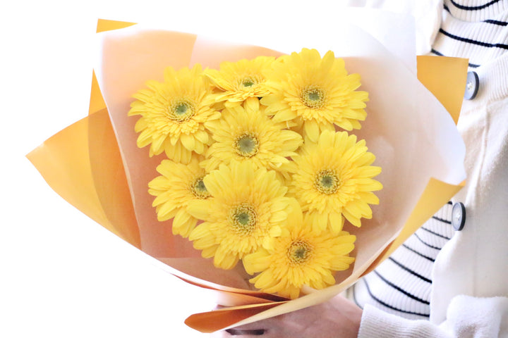 黄色のガーベラの花束（8本）-あなたの思いやりに感謝します