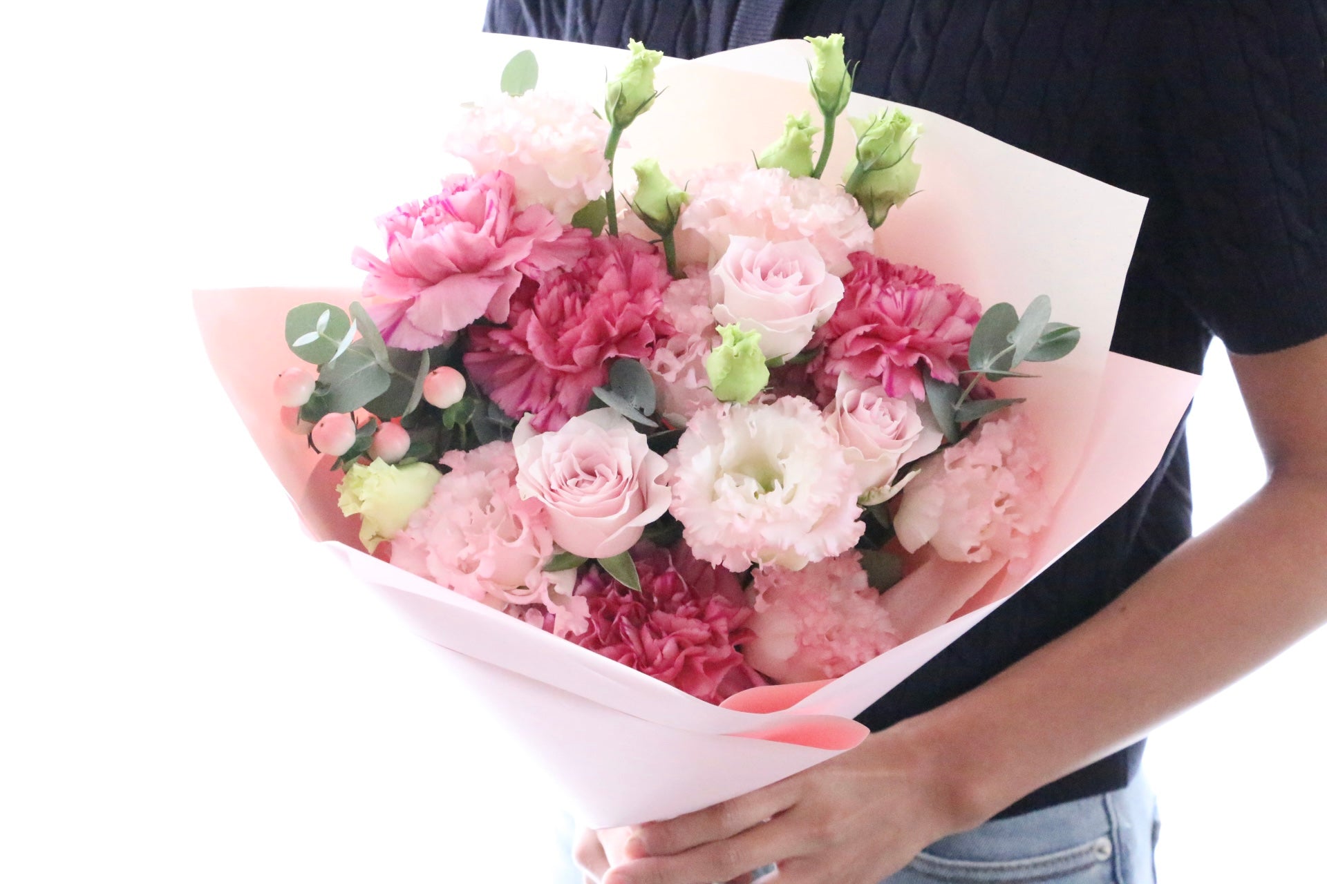 ピンク系の花束 7,000円 – 花・花束の通販サイト｜HanaTaku