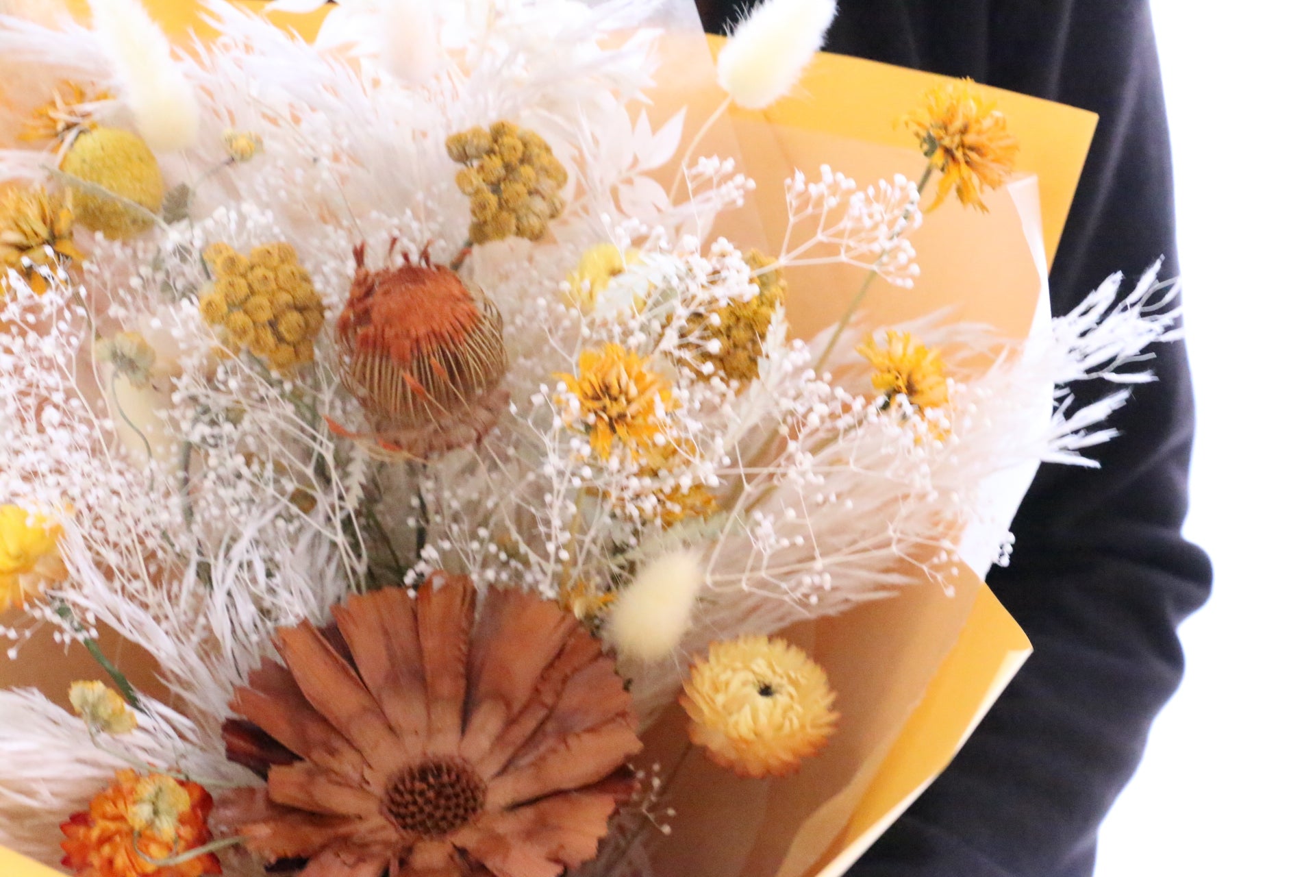 黄色のドライフラワーの花束 Mサイズ 5,000円 – 花・花束の通販サイト