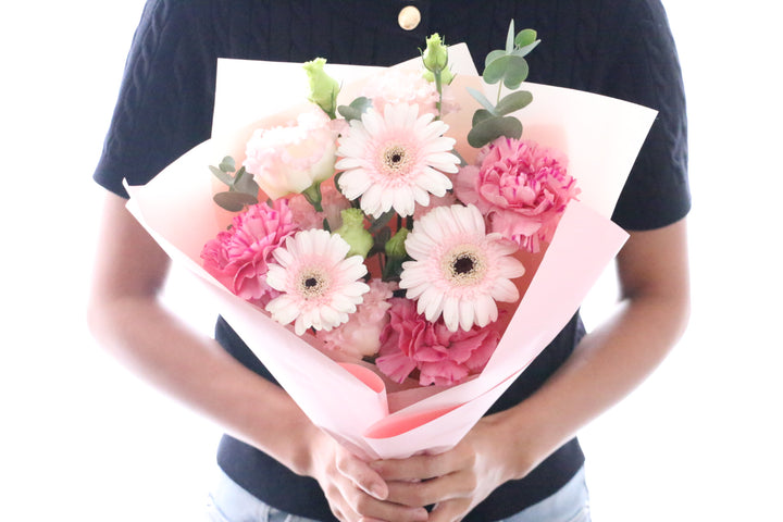 ピンクガーベラ入りの花束 Mサイズ 4,000円