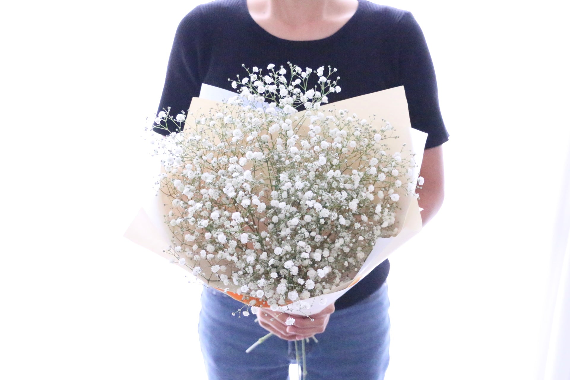 カスミソウの花束 3,500円 – 花・花束の通販サイト｜HanaTaku