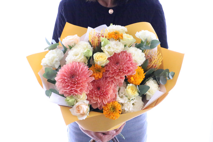 黄色・オレンジ色の花束 12,000円